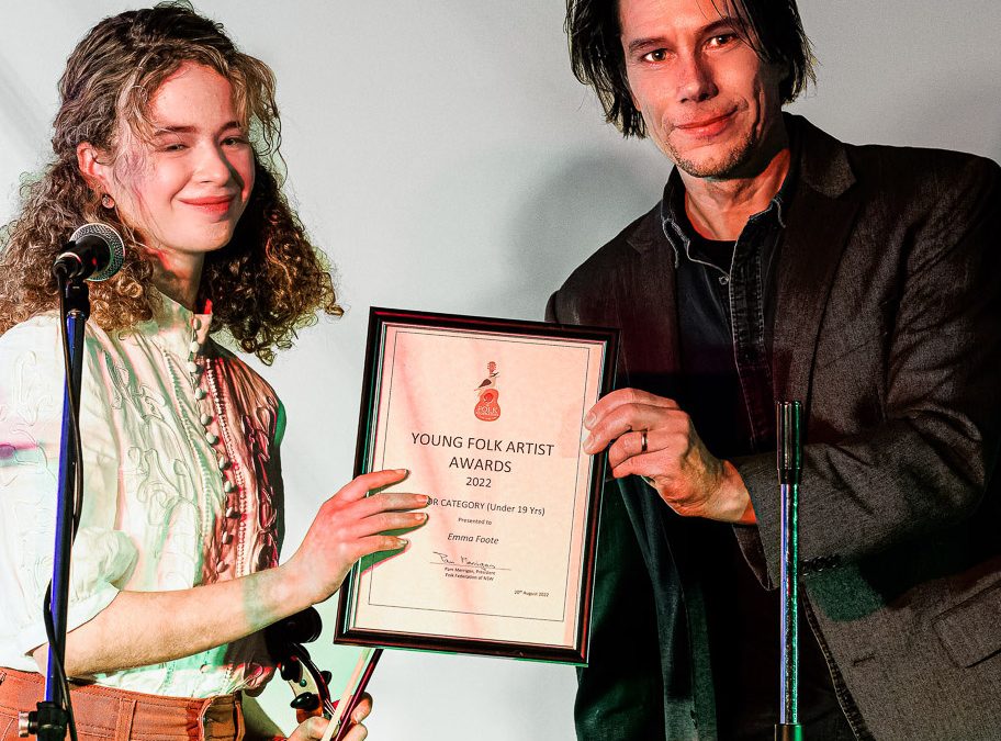 2022 Young Folk Artists Receive Awards